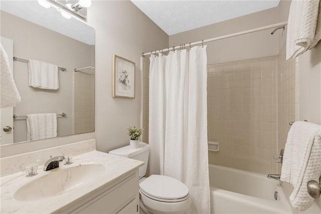 2116 Heritage Heights, Decatur, GA 30033
