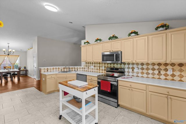 118 Herrick Drive, Huntsville, AL 35824