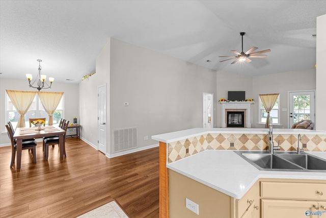 118 Herrick Drive, Huntsville, AL 35824