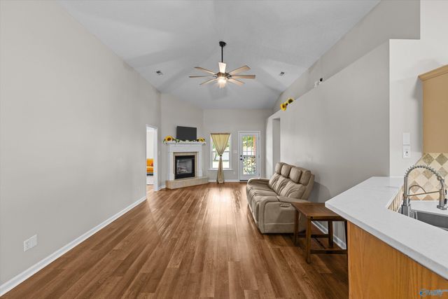 118 Herrick Drive, Huntsville, AL 35824