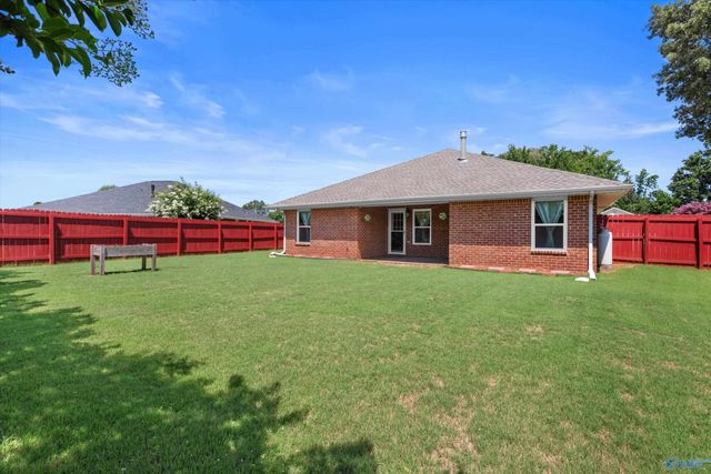 118 Herrick Drive, Huntsville, AL 35824