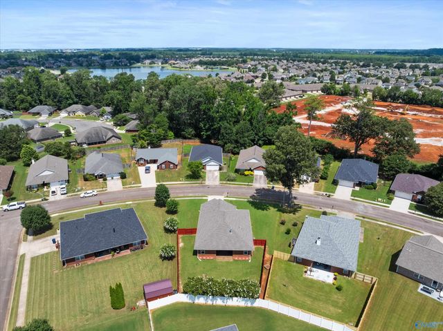 118 Herrick Drive, Huntsville, AL 35824