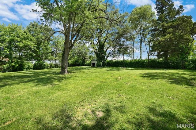 2724 Camp Jackson Road, Cahokia, IL 62206