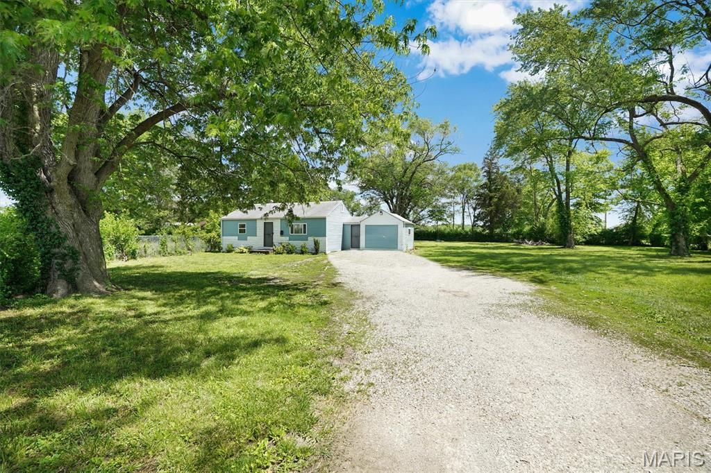 2724 Camp Jackson Road, Cahokia, IL 62206