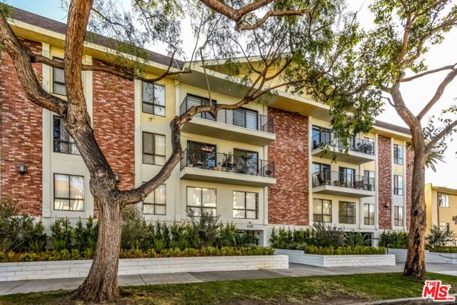 610 N orlando 105, West Los Angeles (los Angeles), CA 90048