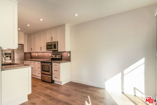 610 N orlando 105, West Los Angeles (los Angeles), CA 90048