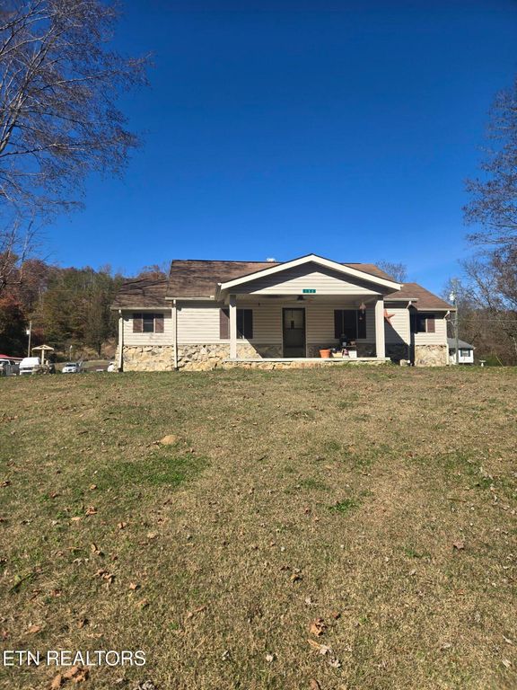 152 Batley Loop Rd, Clinton, TN 37716