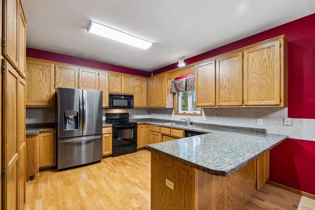 19215 English Avenue, Farmington, MN 55024