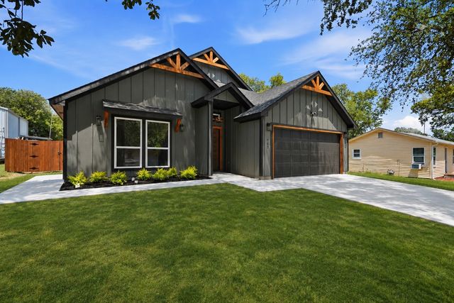 907 Renfro Drive, White Settlement, TX 76108