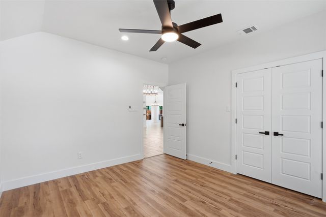 907 Renfro Drive, White Settlement, TX 76108