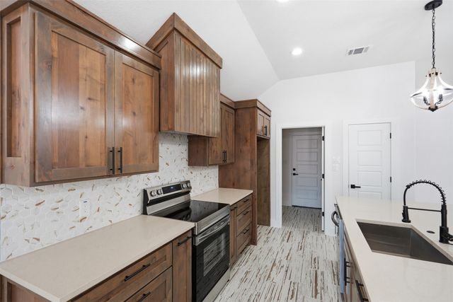 907 Renfro Drive, White Settlement, TX 76108