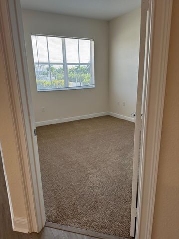 4620 PGA Boulevard 201, Palm Beach Gardens, FL 33418