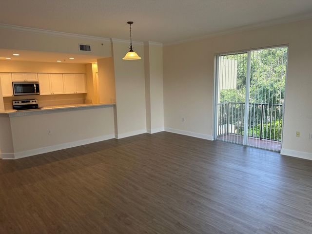4620 PGA Boulevard 201, Palm Beach Gardens, FL 33418