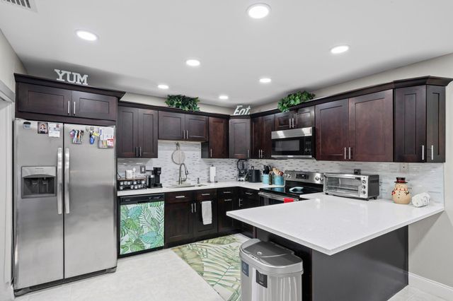 747 NW 30th Avenue D, Delray Beach, FL 33445