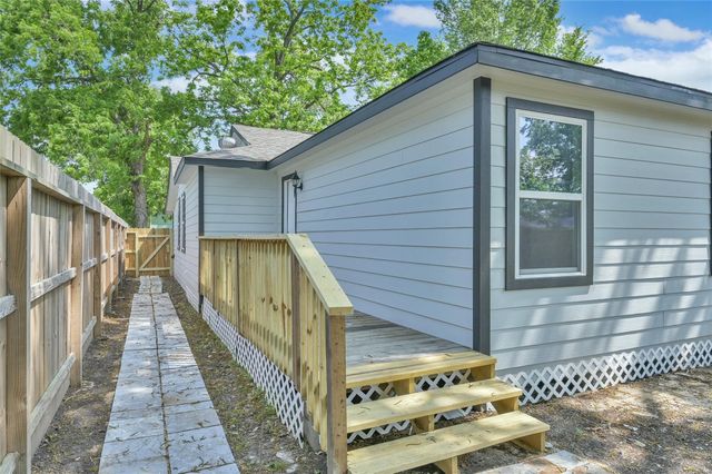 2826 Hopper Road, Houston, TX 77093