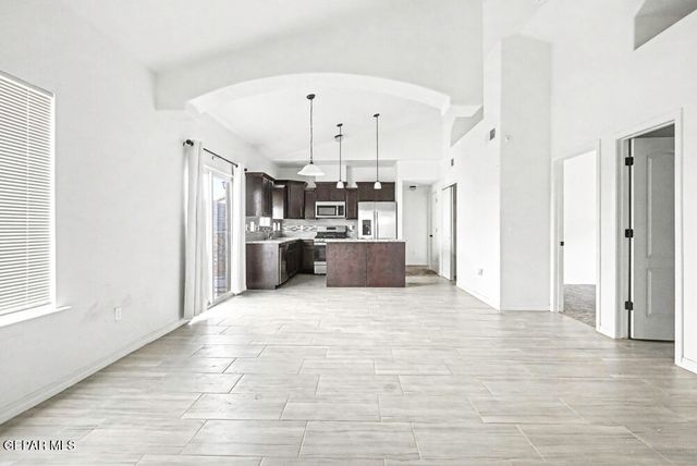 13849 Summer Story Avenue, Horizon City, TX 79928