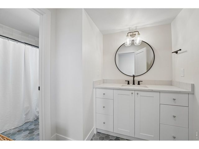 1411 Zenobia St, Denver, CO 80204