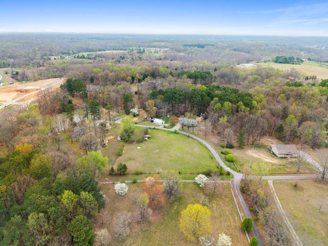 2686 Bellar Road, Greenbrier, TN 37073