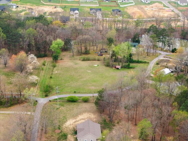 2686 Bellar Road, Greenbrier, TN 37073
