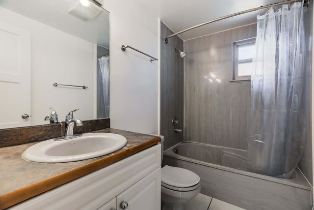 2738 Monroe Street NE, Albuquerque, NM 87110