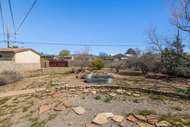 2738 Monroe Street NE, Albuquerque, NM 87110