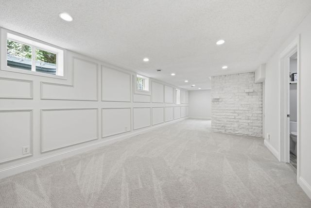 4464 Wilshire Boulevard, Mound, MN 55364