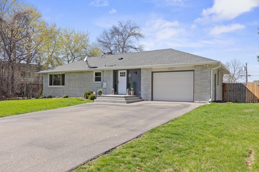 4464 Wilshire Boulevard, Mound, MN 55364 — exterior