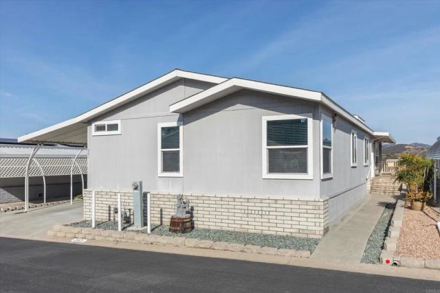 525 W El Norte Pkwy. 261, Escondido, CA 92026