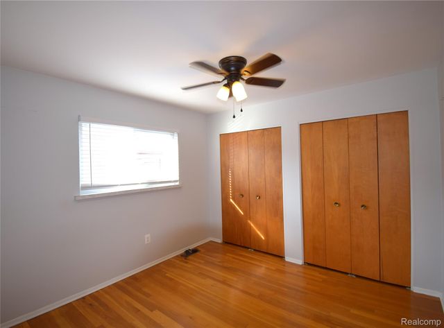 29579 Fairfield Drive, Warren, MI 48088