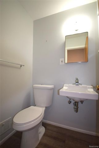 29579 Fairfield Drive, Warren, MI 48088