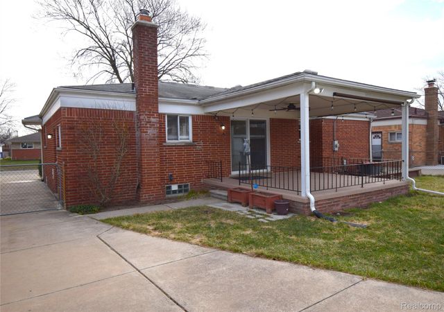 29579 Fairfield Drive, Warren, MI 48088