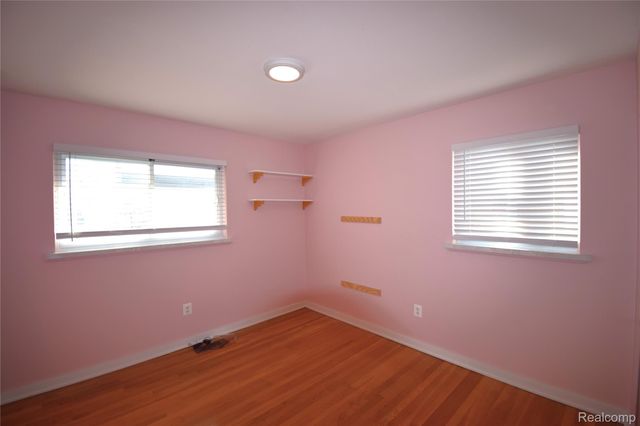 29579 Fairfield Drive, Warren, MI 48088