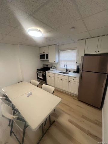 223 S 8th Street, Lindenhurst, NY 11757