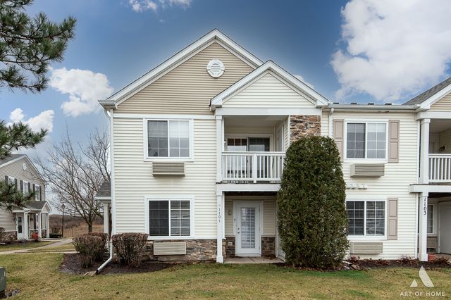 1117 Silverstone Drive 1117, Carpentersville, IL 60110