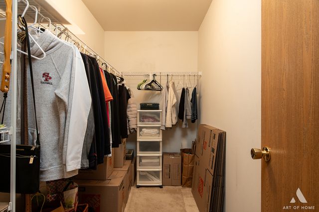 1117 Silverstone Drive 1117, Carpentersville, IL 60110