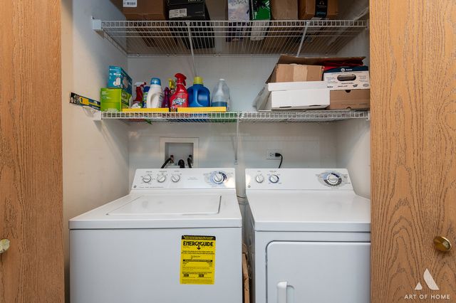 1117 Silverstone Drive 1117, Carpentersville, IL 60110