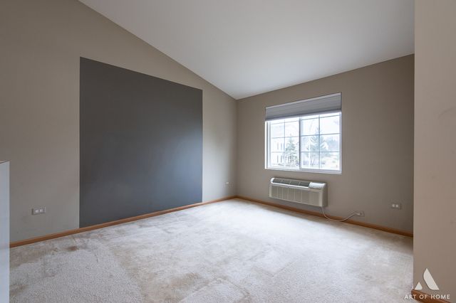 1117 Silverstone Drive 1117, Carpentersville, IL 60110