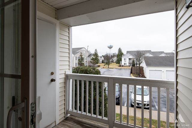 1117 Silverstone Drive 1117, Carpentersville, IL 60110