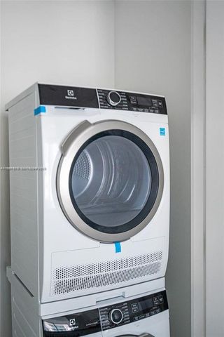 700 NE 26th Ter 904, Miami, FL 33137