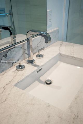 700 NE 26th Ter 904, Miami, FL 33137