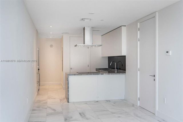 700 NE 26th Ter 904, Miami, FL 33137