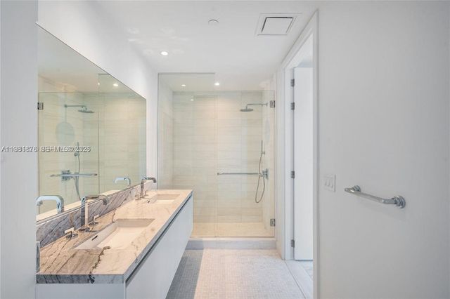 700 NE 26th Ter 904, Miami, FL 33137