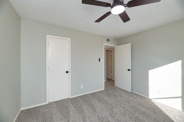 1701 Dorchester Drive, Arlington, TX 76014