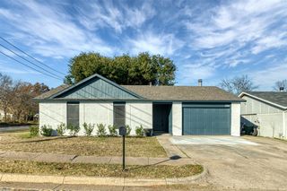 1701 Dorchester Drive, Arlington, TX 76014