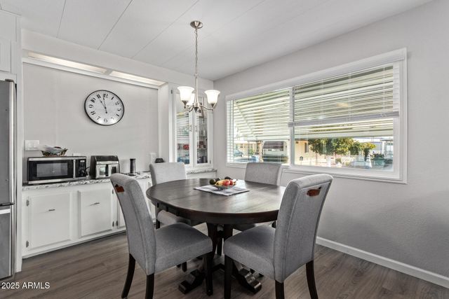 2650 W UNION HILLS Drive 108, Phoenix, AZ 85027