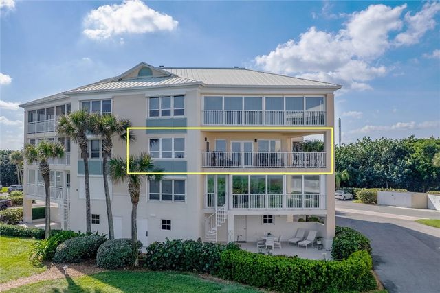 8814 S Sea Oaks Way 303, Vero Beach, FL 32963