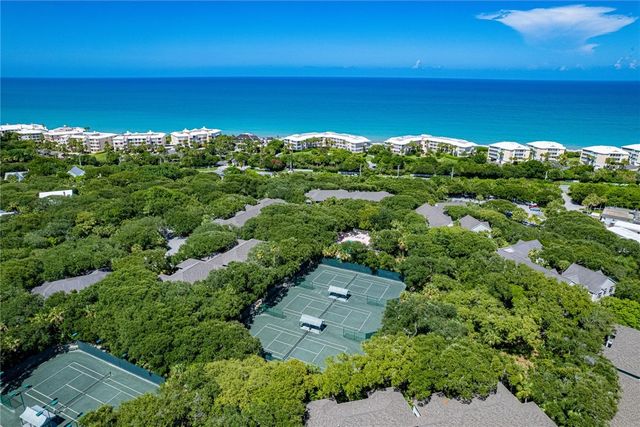8814 S Sea Oaks Way 303, Vero Beach, FL 32963
