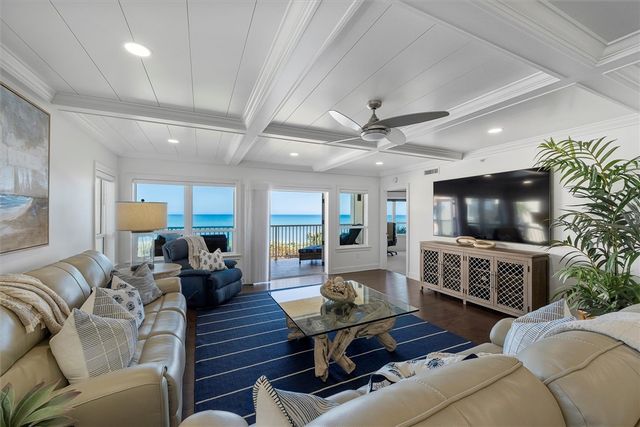 8814 S Sea Oaks Way 303, Vero Beach, FL 32963