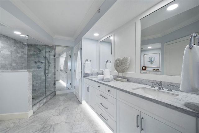 8814 S Sea Oaks Way 303, Vero Beach, FL 32963