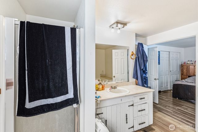 7275 NE Geneva Street, Suquamish, WA 98392